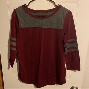 Arizona Jeans Co. Juniors 3/4 Sleeve Shirt